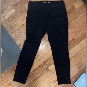 Old Navy Women's Black Skinny Jeans